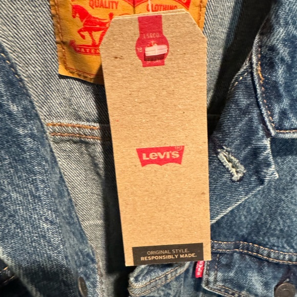 Unisex Levi’s Denim Jacket - Picture 6 of 7